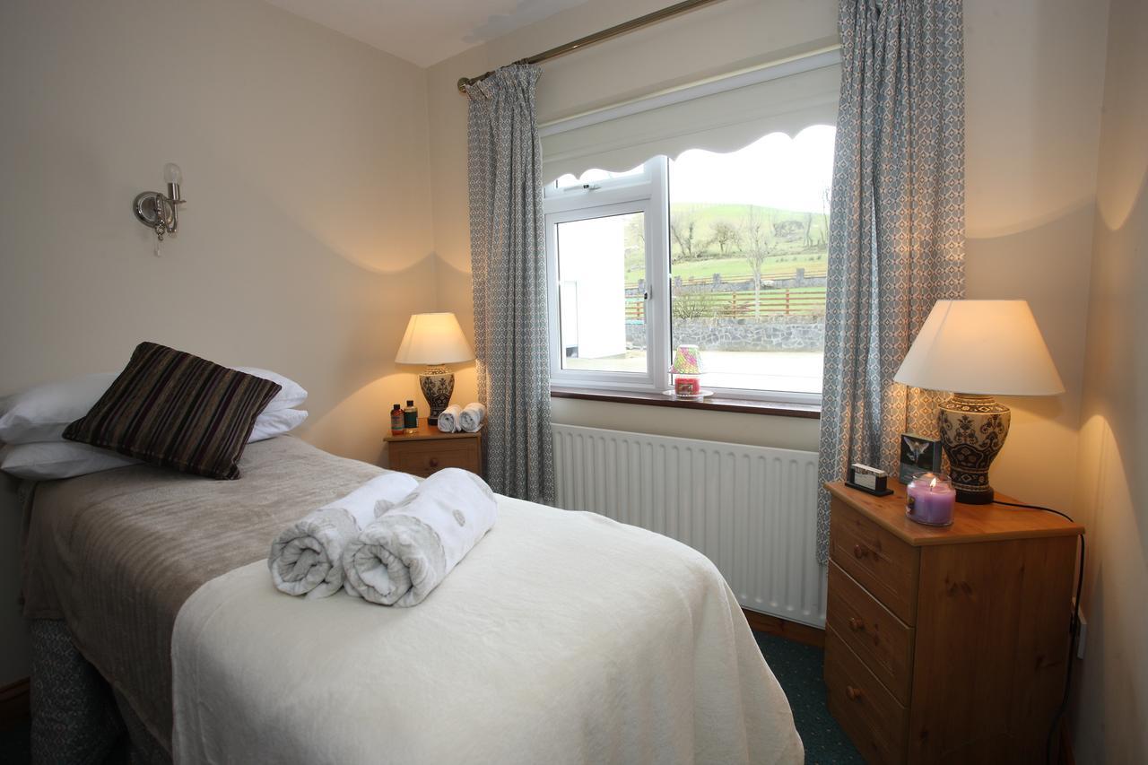 Avondale Farmhouse B&B Pettigoe Eksteriør billede